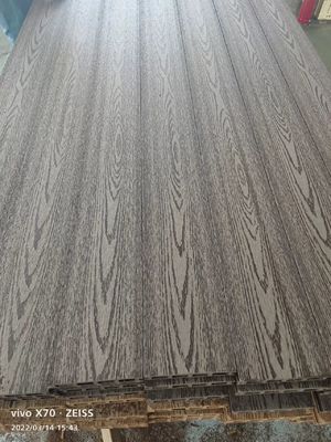 スリップ屋外WPCのDeckingによって設計されるカシ木フロアーリングを非防水しなさい