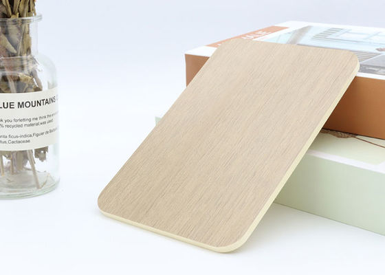 1220x2440mmポリ塩化ビニールのプラスチック泡板白1mm - 30mmの装飾的なシート