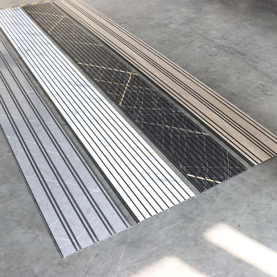 装飾用PVC天井パネル、壁用、商業用PVC壁被覆材、内壁パネル、耐久性、清掃が容易な壁材