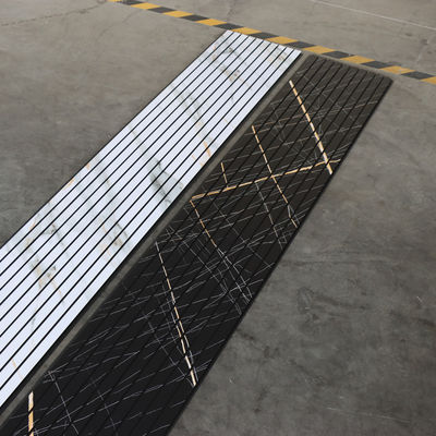 現代家具 PVC 天井パネル 壁板として 3D 質感 PVC 壁パネル リビングルーム ベッドルーム 特徴 壁