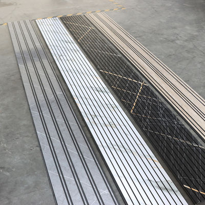 壁板として使用される PVC 天井パネル