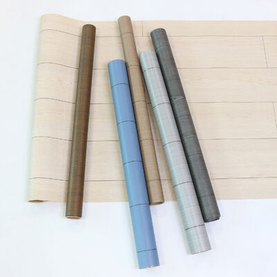 予算に優しい、一時的なカバーやアパートの改修に最適な、取り外し可能なラミネートフロアタイル粘着ステッカー