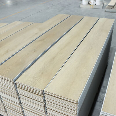 ホルムアルデヒドE0 SPCフローリング PVC 石灰石原料 高耐久性 フローリングソリューション 商用および住宅用