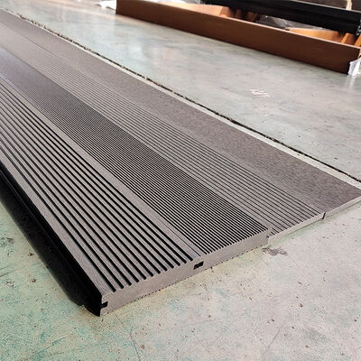 耐久性のある屋外用WPCデッキ― 防水複合材 木製プラスチック製の床