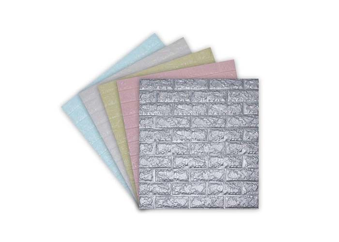 家の装飾のPEの泡の壁紙の寝室の壁紙自己接着3D 70x77cmの壁紙のステッカー