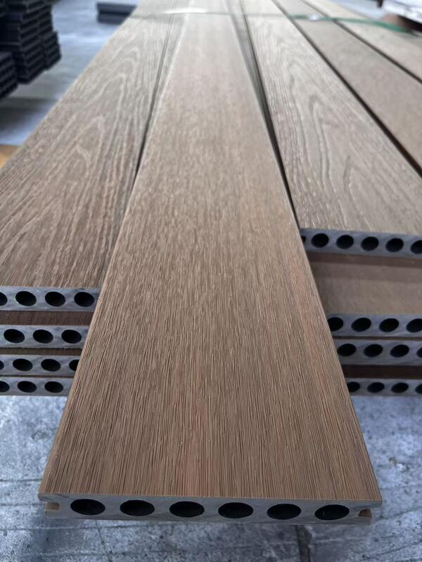 WPC Antigrietas Para Piscina Y Suelo 外装屋外防水プラスチックデッキ