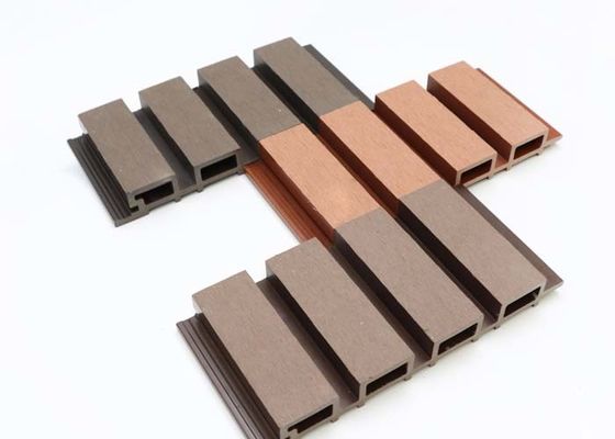 219x26mm外部WPCの壁パネル2900x216x26mm Coの放出WPCの壁パネル