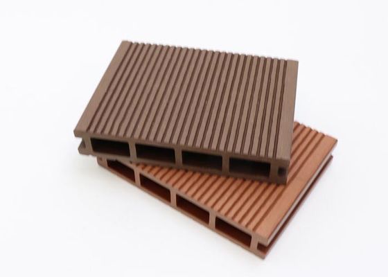 防水WPCの屋外のDecking木プラスチック合成のDeckingのタイル