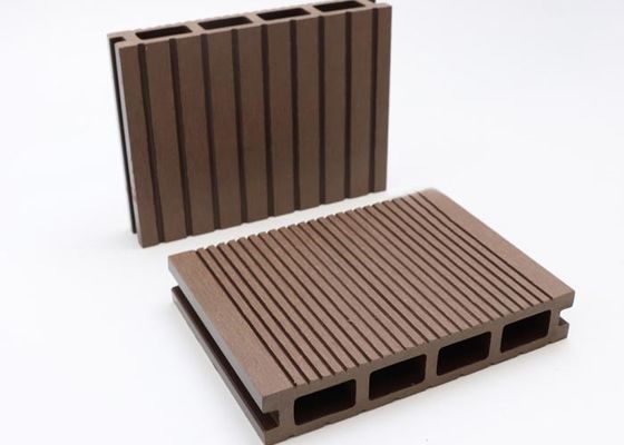 防水WPCの屋外のDecking木プラスチック合成のDeckingのタイル