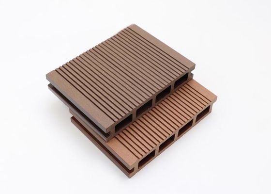 3dは穀物のWpcの木製のDeckingの屋外の木のプラスチック合成のフロアーリングを浮彫りにした