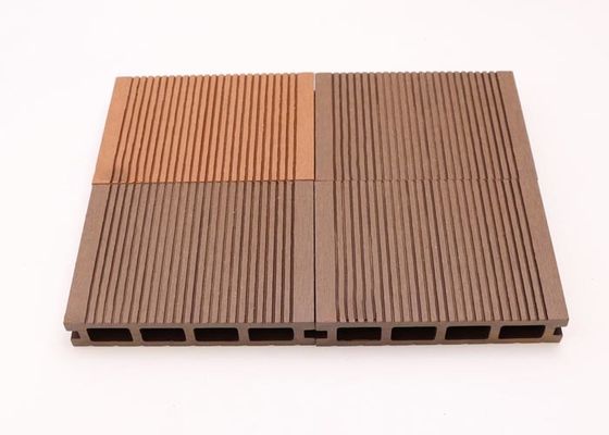 Coの屋外放出によって設計される床の反スリップWPCの合成のデッキWPC