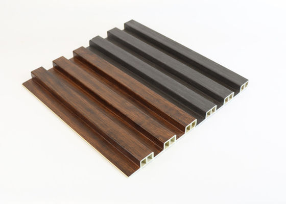 木製の穀物のルーバーWpcの壁パネル195 * 25 * 2900mmは室内装飾のために防水する