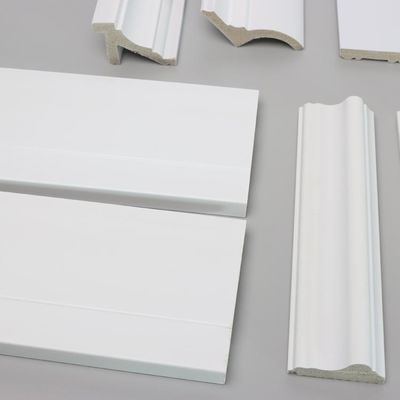 軽量の装飾的な幅木適用範囲が広いポリウレタンPUの注入の泡